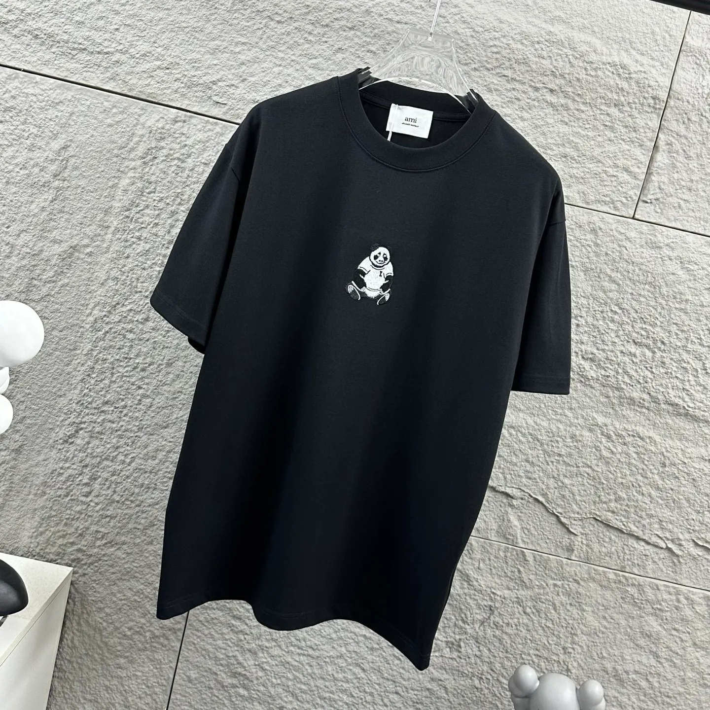 Ami Love 2026 Spring and Summer Style Classic Simple Black White Giant Panda Three-dimensional Embroidery Personalized Logo Customized Double Yarn Plain Cotton Fabric Short-sleeved T-shirt Men and Women Same Style Color: Black White Size: S (90-130 pounds) M (120-150 pounds) L (140-165 pounds) XL (160-180 pounds) XXL (180-210 pounds)